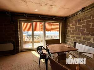Дом 220м², 3-этажный, участок 4 сот.  