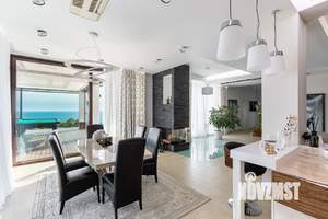 Дом 570м², 2-этажный, участок 52 сот.  