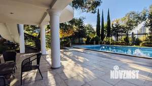 Дом 400м², 3-этажный, участок 16 сот.  