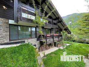 Дом 420м², 2-этажный, участок 15 сот.  