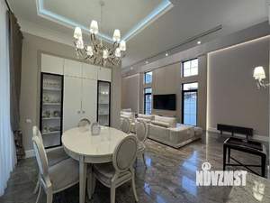 Дом 350м², 2-этажный, участок 10 сот.  