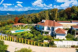 Дом 550м², 2-этажный, участок 30 сот.  