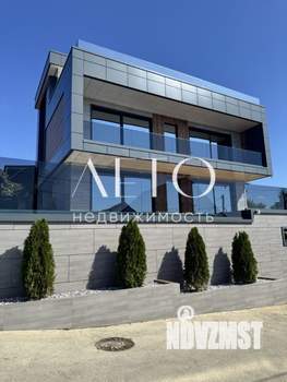 Дом 294м&sup2;, 3-этажный, участок 5 сот.  