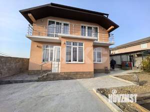 Дом 470м², 2-этажный, участок 10 сот.  