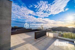 Дом 325м², 3-этажный, участок 4 сот.  