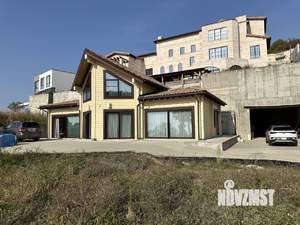 Коттедж 1200м&sup2;, 3-этажный, участок 23 сот.  