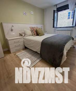 Коттедж 180м², 2-этажный, участок 6 сот.  
