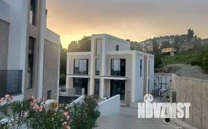 Коттедж 300м², 3-этажный, участок 5 сот.  