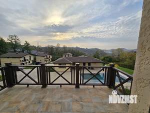 Коттедж 180м², 2-этажный, участок 5 сот.  