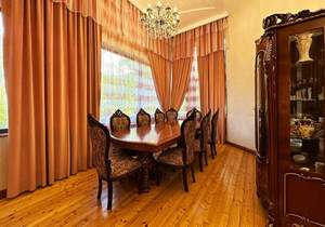 Дом 450м², 3-этажный, участок 10 сот.  