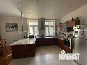 Дом 402м², 3-этажный, участок 7 сот.  