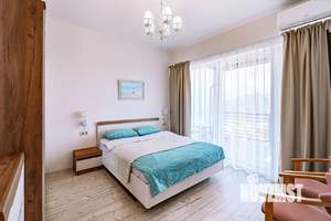 Дом 280м², 2-этажный, участок 10 сот.  