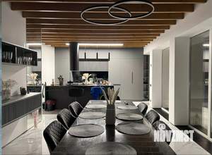 Дом 320м², 2-этажный, участок 9 сот.  