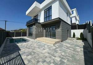 Дом 250м², 3-этажный, участок 4 сот.  