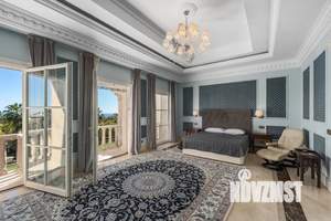 Дом 400м², 2-этажный, участок 15 сот.  