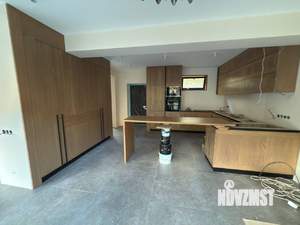 Дом 218м², 3-этажный, участок 2 сот.  