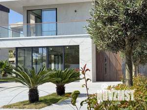 Дом 240м², 3-этажный, участок 4 сот.  