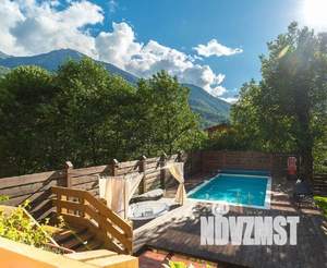 Коттедж 240м², 2-этажный, участок 3 сот.  