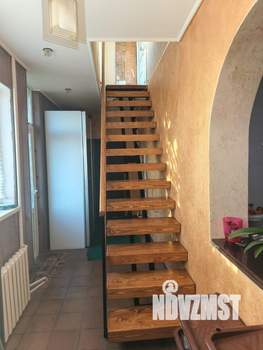 Дом 98м², 3-этажный, участок 7 сот.  