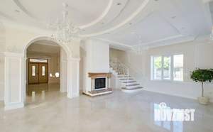 Коттедж 450м², 3-этажный, участок 20 сот.  