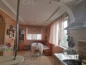 Дом 180м², 3-этажный, участок 10 сот.  