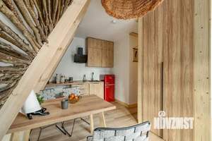 Дом 1200м², 2-этажный, участок 30 сот.  