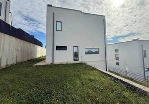 Дом 177м², 2-этажный, участок 0 сот.  