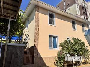 Коттедж 350м², 3-этажный, участок 18 сот.  