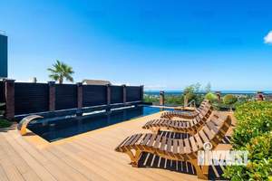 Дом 200м&sup2;, 2-этажный, участок 8 сот.  