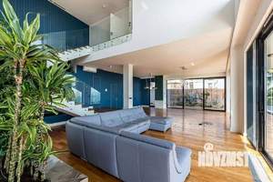 Дом 450м², 2-этажный, участок 10 сот.  