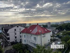 Дом 613м&sup2;, 3-этажный, участок 8 сот.  