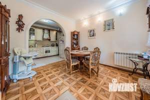 Дом 205м², 2-этажный, участок 8 сот.  