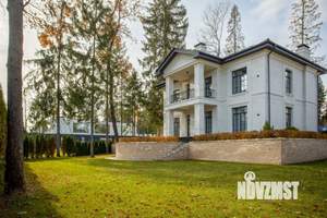 Дом 280м², 2-этажный, участок 9 сот.  