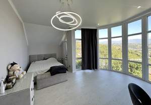 Дом 140м², 2-этажный, участок 5 сот.  