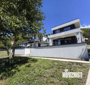 Дом 173м&sup2;, 2-этажный, участок 5 сот.  