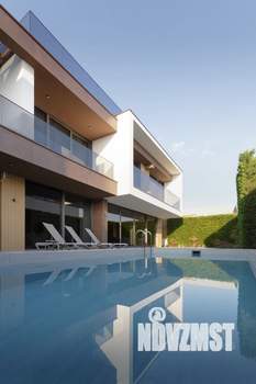 Коттедж 280м&sup2;, 2-этажный, участок 4 сот.  