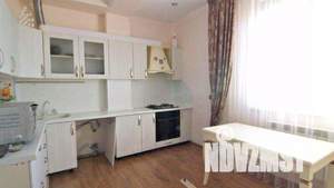 Дом 1200м², 3-этажный, участок 33 сот.  