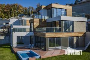 Коттедж 448м², 3-этажный, участок 8 сот.  