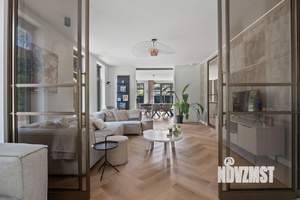 Коттедж 200м², 3-этажный, участок 8 сот.  
