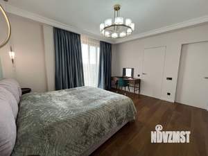 Дом 220м², 3-этажный, участок 4 сот.  