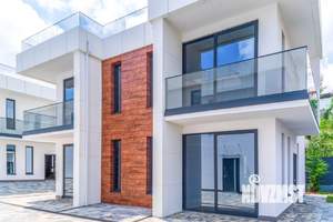 Коттедж 192м², 2-этажный, участок 4 сот.  