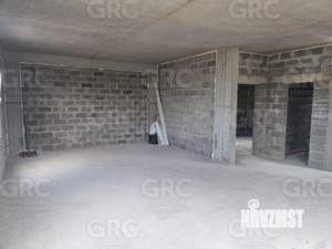 Дом 180м&sup2;, 2-этажный, участок 4 сот.  