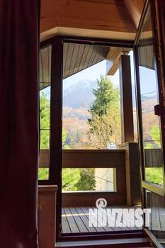 Дом 222м², 2-этажный, участок 4 сот.  