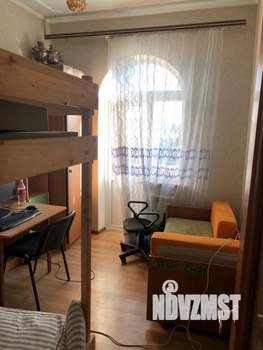 Дом 247м², 3-этажный, участок 6 сот.  