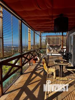 Дом 329м², 3-этажный, участок 5 сот.  