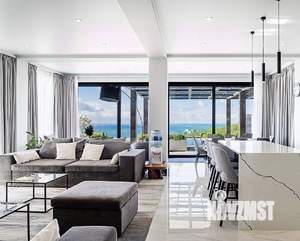 Дом 270м&sup2;, 2-этажный, участок 11 сот.  