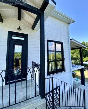 Дом 106м², 2-этажный, участок 6 сот.  