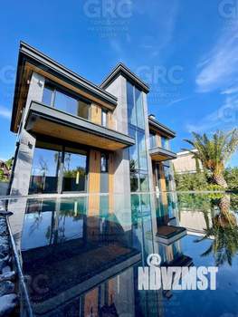 Дом 300м&sup2;, 2-этажный, участок 8 сот.  