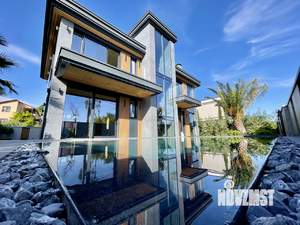 Коттедж 320м², 2-этажный, участок 7 сот.  