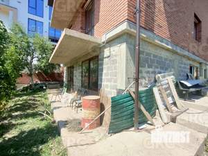Дом 260м², 3-этажный, участок 10 сот.  